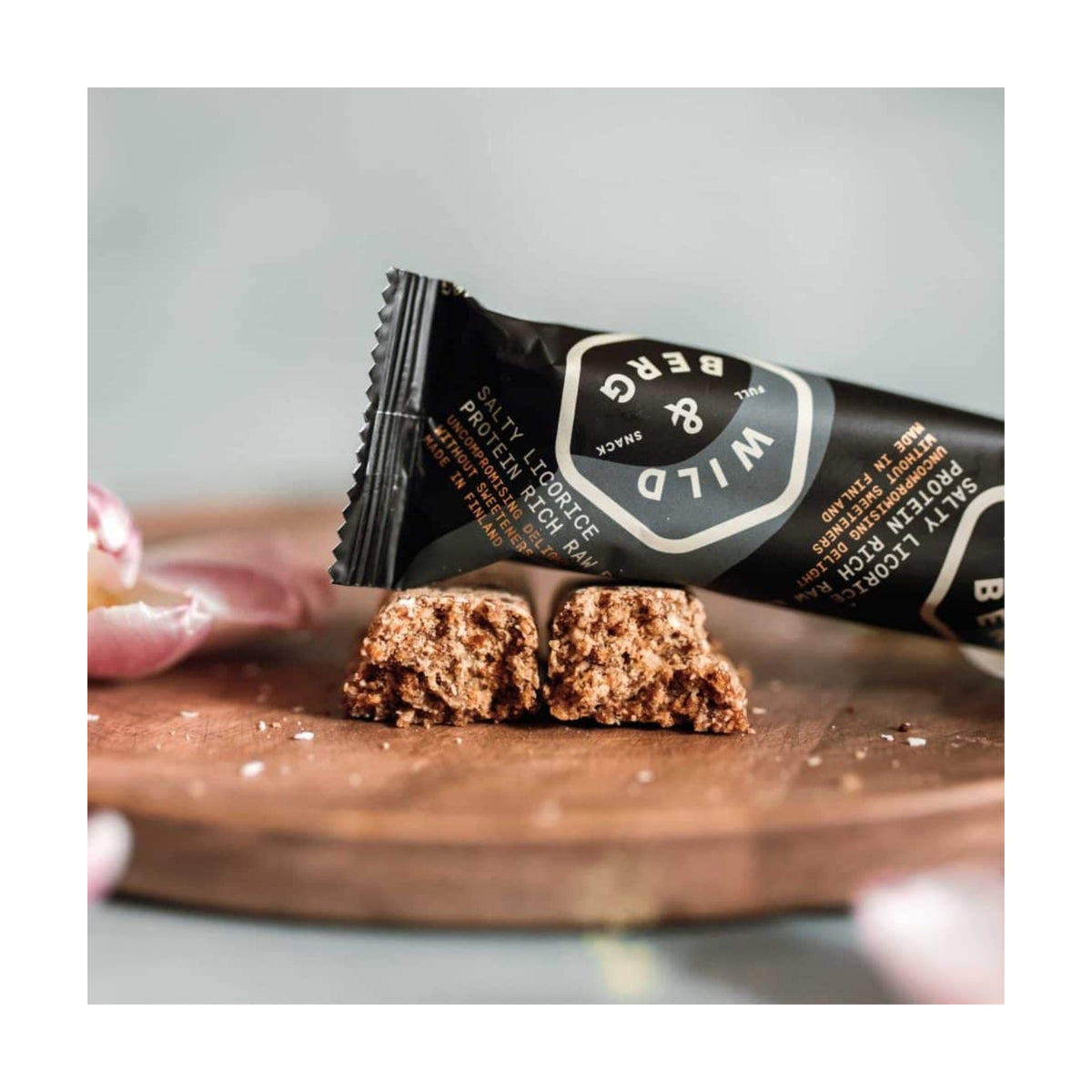 Wild & Berg Lakritsi-Salmiakki – Proteiinipitoinen täysvälipala (40 g)